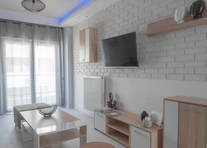 アパート Vip Apt. Pezodromos Kalamarias