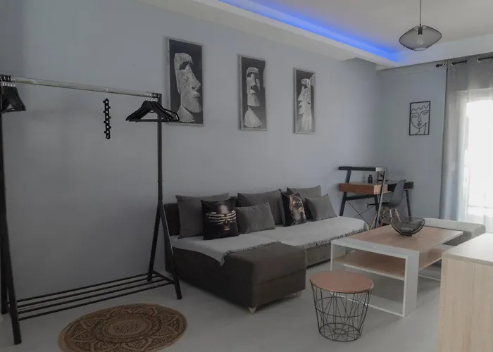 Vip Apt. Pezodromos Kalamarias アパート