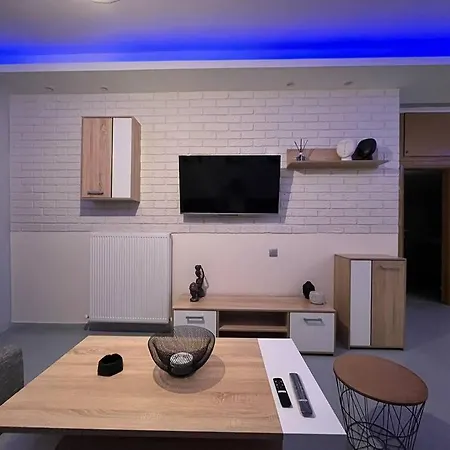 Vip Apt. Pezodromos Kalamarias Apartment *