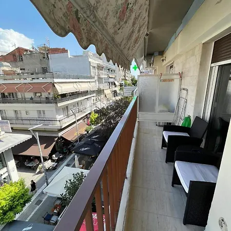 Vip Apt. Pezodromos Kalamarias * 塞萨洛尼基
