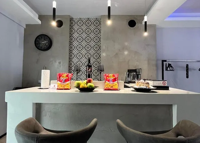 Vip Apt. Pezodromos Kalamarias
