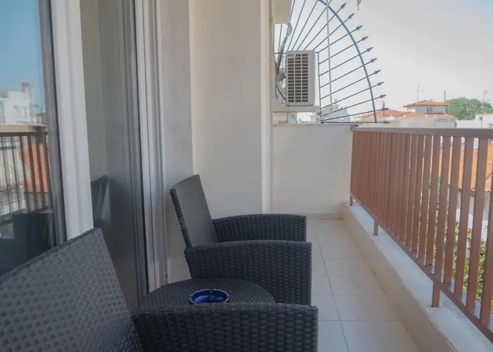 Vip Apt. Pezodromos Kalamarias * 塞萨洛尼基