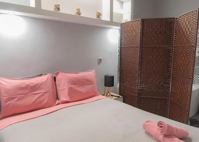 Vip Apt. Pezodromos Kalamarias 公寓 *